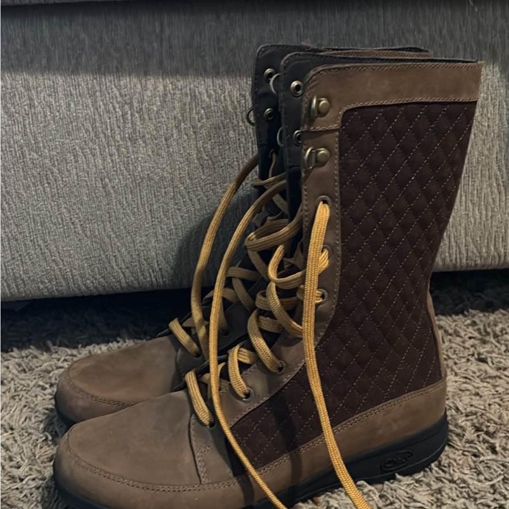 Chaco Brown mid-calf Boots women’s